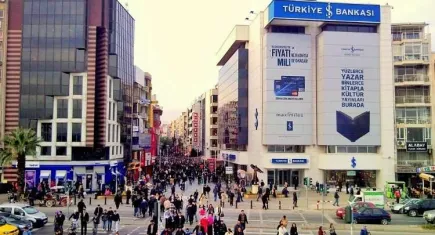 Karşıyaka’da 1 günde 10 mekan. Karşıyaka’yı 24 saatte keşfedin