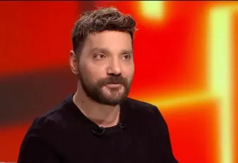 Oğuzhan Uğur, Mevzular Açık Mikrofon'un 100. yıl özel konuklarını duyurdu