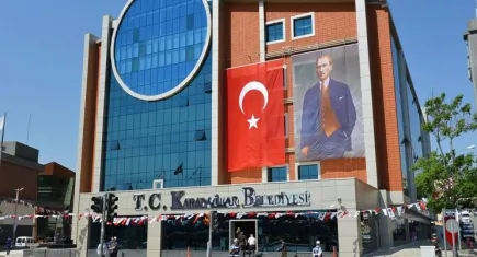 Karabağlar Belediyesi’nden kadına yönelik şiddette farkındalık paneli