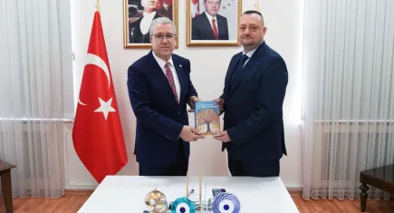 Egeli Akademisyenlerden 100. yıla özel kitaba katkı