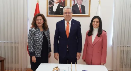 EÜ'den İnmeli Hastalara Özgü Sanat Temelli Aktiviteler Projesi