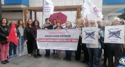 Cumhuriyet Kadınları Derneği’nden Pembe Otobüs gericiliğine cevap