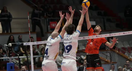 Arkas Spor normal sezonu 6. sırada bitirdi