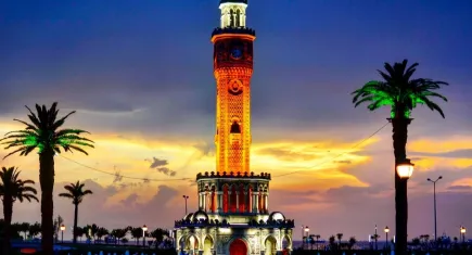 İzmir Büyükşehir Belediyesi’nin düzenlediği ‘2024 Bahar Dönemi Kent Turları’ başlıyor