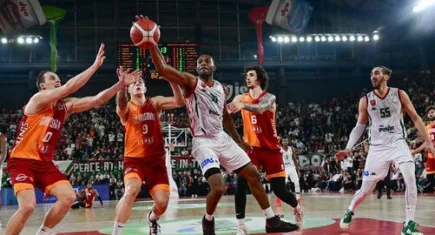 Pınar Karşıyaka, Galatasaray deplasmanında