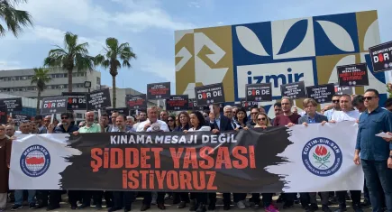 Eğitimcilerin isyanı İzmir'de yankılandı