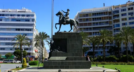 CHP İzmir İl Başkanlığı 19 Mayıs coşkusunu Cumhuriyet Meydanı'nda yaşayacak