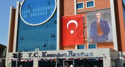 Bedo adlı tiyatro oyunu 31 Mayıs’ta İzmirli sanatseverlerle buluşacak
