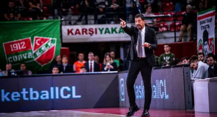Ufuk Sarıca:  Efes, galibiyeti hak etti