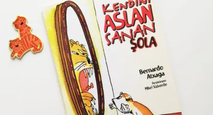 Kendini aslan sanan köpeğin eğlenceli öyküsü