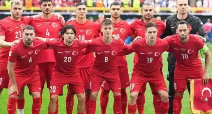 İzmir'de futbol coşkusu: Milli maç dev ekranlarda izlenecek