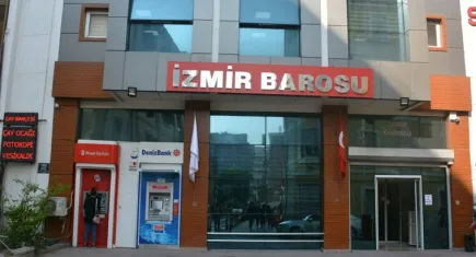 İzmir Barosu’ndan Laik Cumhuriyet vurgusu