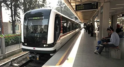 İzmir Metro’dan bale dokunuşu