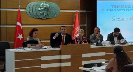 Bornova Belediye Meclisi’nde 25 taşınmazın satışına onay çıktı
