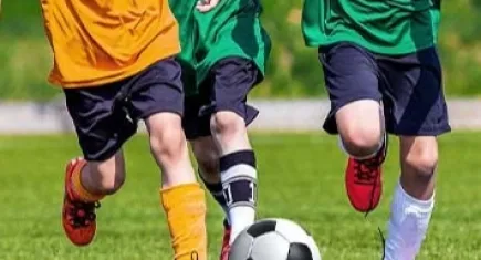 Bayındır Belediyesi’nden yaz futbol okulu