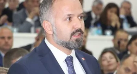 AK Partili Yıldız’dan CHP’li Yıldır’a Karabağlar tepkisi: Aynaya bakmayı tavsiye ederiz
