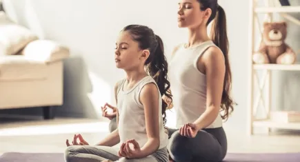 Torbalı Belediyesi’nden Anne Çocuk Yoga etkinliği