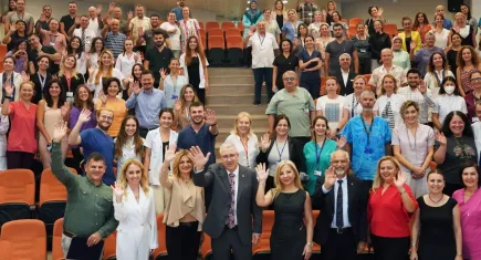Ege Üniversitesi diş hekimi adaylarını bekliyor