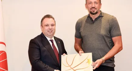 Elchin Ibadov, Hidayet Türkoğlu'nu ziyaret etti