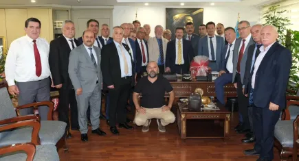 Başkan Yalçın Ata’dan Başkan Mehmet Yiğiner’e tebrik ziyareti
