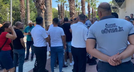İzmir'de eylemdeki memurlara güvenlik engeli