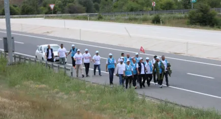 Büro Memur-Sen'in Bolu'dan Ankara'ya yürüyüşü sürüyor