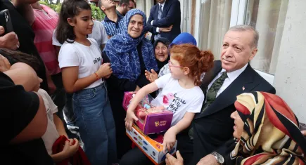 Recep Tayyip Erdoğan, akrabaları ile hasret giderdi
