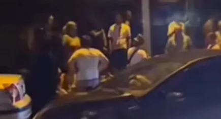İstanbul'da iki araç çarpıştı: Çok sayıda yaralı var