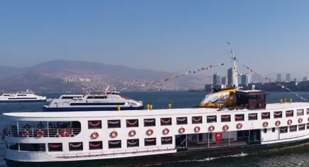 Bergama Vapuru ile İzmir Körfez turu