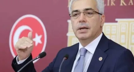 DP’li Uzun: Parlamento vesayet altındadır