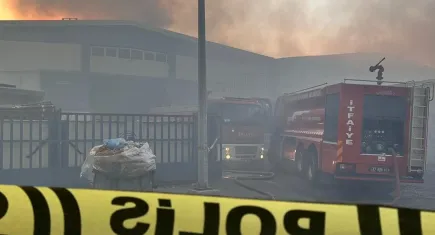 Elyaf fabrikasında korkutan yangın!