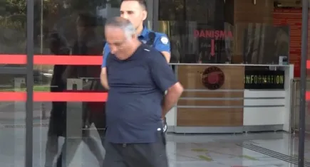 Küçük yaştaki kızı uygunsuz fotoğraflayan satranç eğitmeni tutuklandı