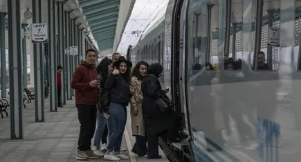 Bakan Uraloğlu: 13-26 yaş arasındaki gençlerimiz,  trenlere büyük ilgi gösteriyor