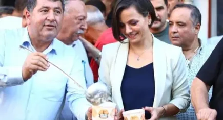 Başkan Kınay Muğlalılar Derneği’nin aşure erkinliğine katıldı