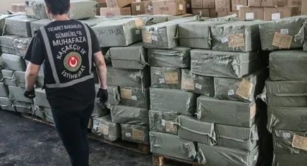 Gümrük Muhafaza ekipleri yaklaşık 730 bin kaçak eşya ele geçirdi