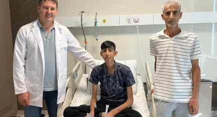 Karaciğer nakli bekliyordu... Dayısı ona bir hayat verdi