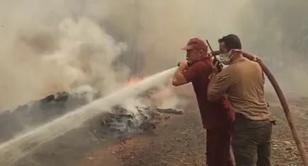 Muğla'daki orman yangını saatlerdir sürüyor