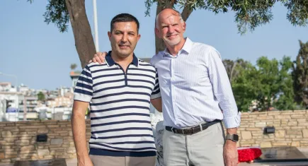 Ege’nin karşı yakasından Kuşadası’na dostluk mesajı