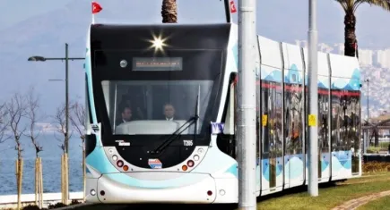 Konak Tramvayı’nda arıza nedeniyle seferler gecikecek