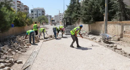 Şanlıurfa'da üstyapı çalışmaları sürüyor