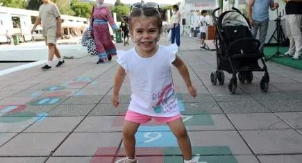 Karşıyaka Belediyesinden yangından etkilenen çocuklara özel etkinlikler
