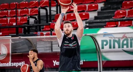 Karşıyaka Basketbol'da hareketli saatler