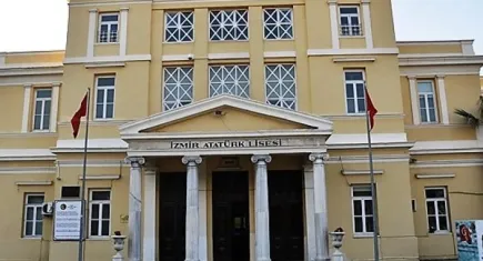 Atatürk Lisesi Mezunları Derneği’nden okul bahçelerinin kiralanmasına tepki