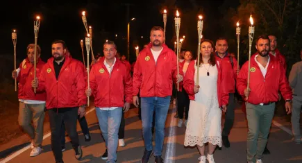 Başkan Duman ve Bucalı gençlerden Şuhut’a anlamlı ziyaret