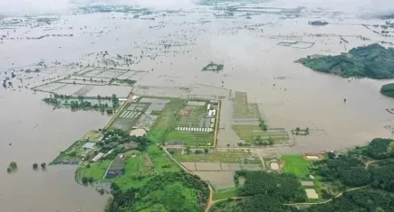 Tayland sular altında kaldı: Sel ve heyalan 22 kişinin canını aldı