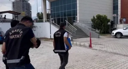 Kadını sopayla döverek öldüren şahıs, çaldığı ziynet eşyalarıyla birlikte yakalandı