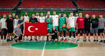 Karşıyaka, hazırlık maçında Fenerbahçe Beko ile karşılaşıyor
