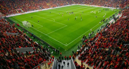 İzmirliler, Kurtuluş Günü'nde Gürsel Aksel'e akın edecek!