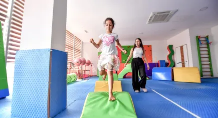 Mersin'de özel çocuklar sporla iç içe büyüyor