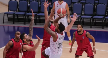 Manisa Basket hazırlık maçında galip
